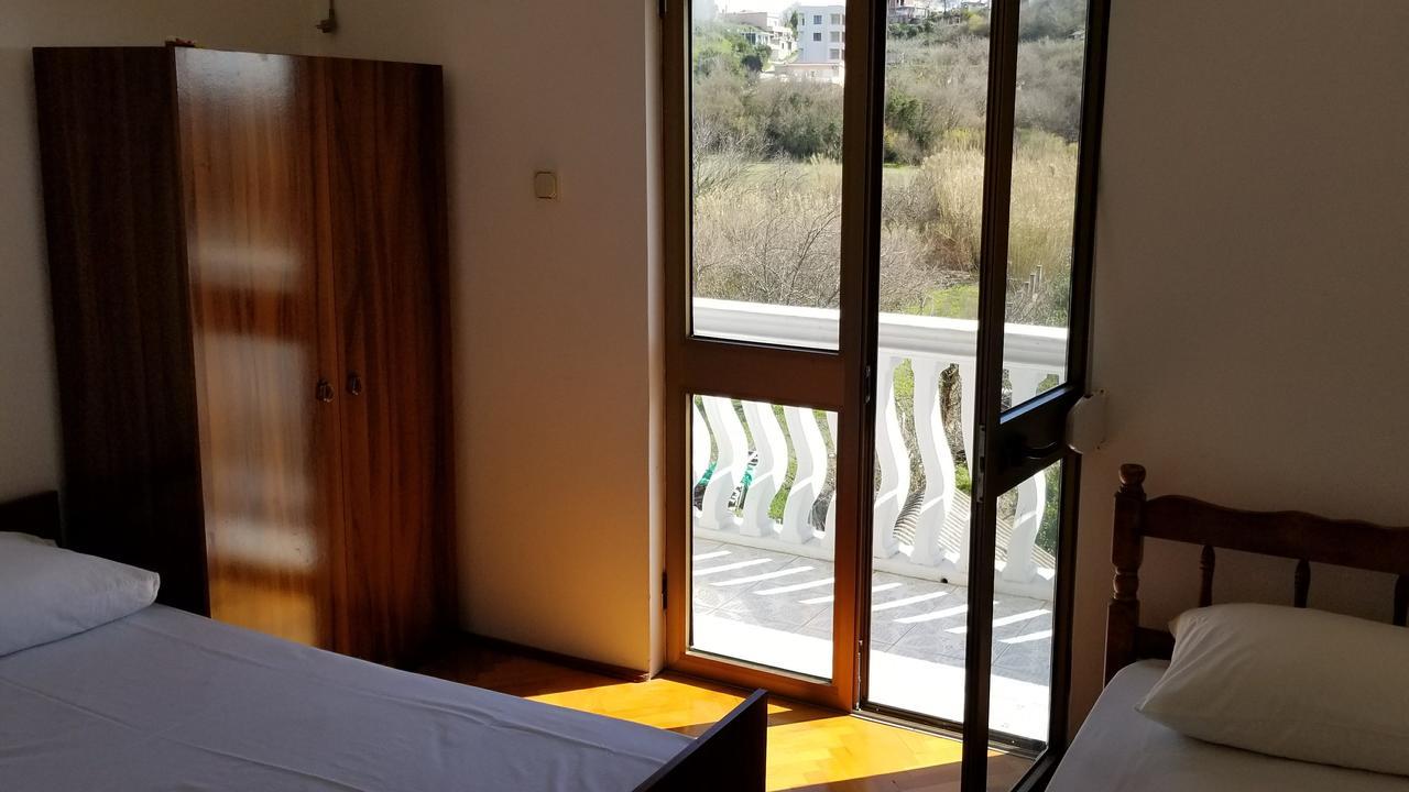 Guesthouse Kodre 울친 외부 사진