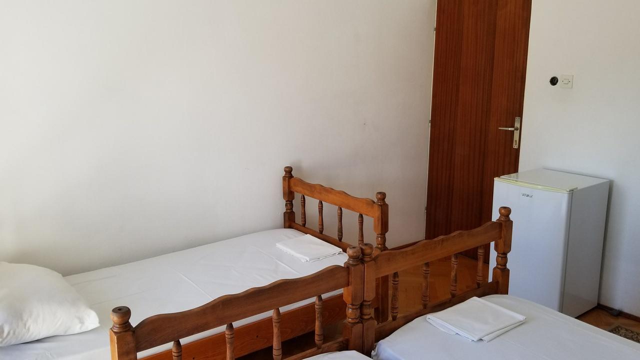 Guesthouse Kodre 울친 외부 사진